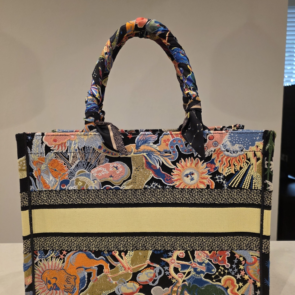 BUNDLE Dior Medium Book Tote Zodiac w/ Matching Twills - Picture 5 of 13